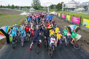 New Community Cycle Track showcased to celebrate 50 days to the UCI Road World Championships!